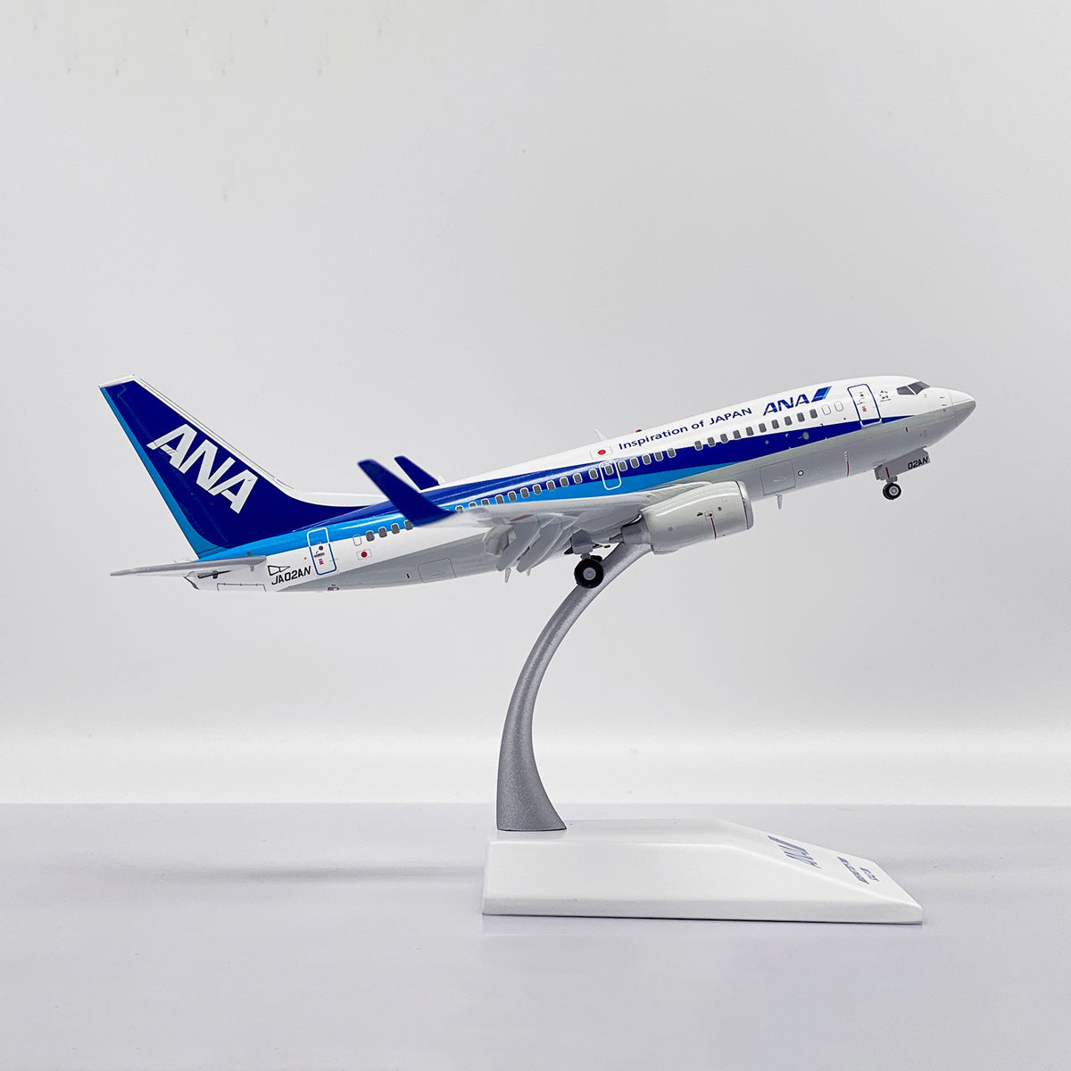 航空機・ヘリコプター JC Wings 1/200 ANA B737-700 JA02AN JC Wings X Aviationtag ANA B737 JA02AN Edition 1:200 Flaps Down